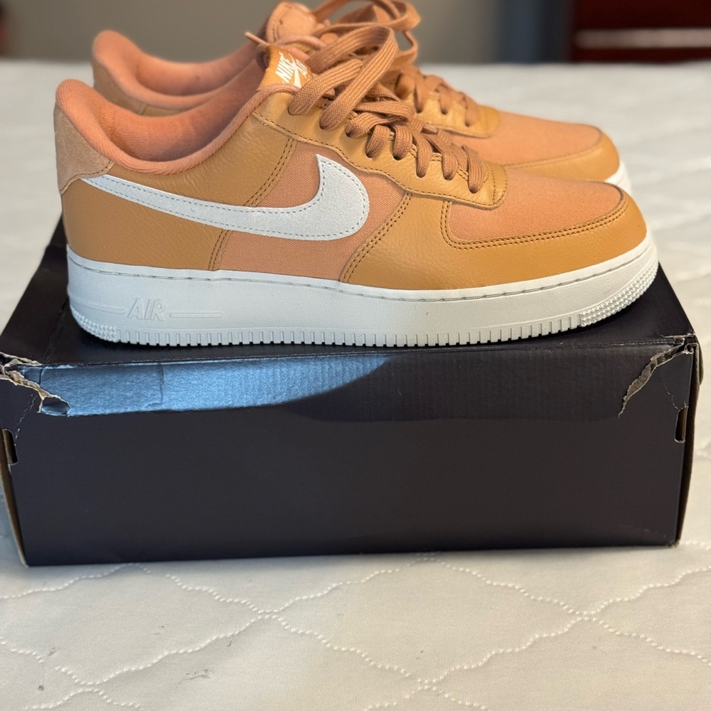 Nike Air Force 1 Low Peach Sneakers